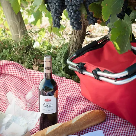 Chateau Canet * Rustiques