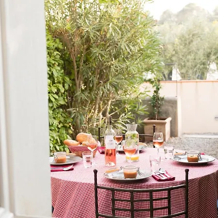 Chateau Canet Ferienhaus Rustiques