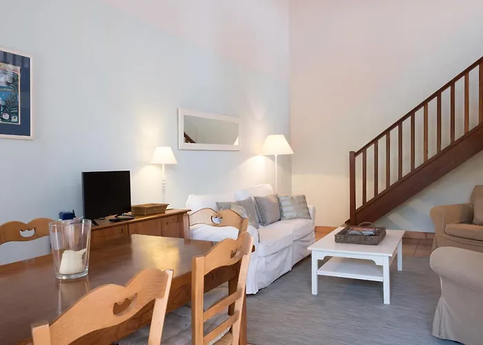 度假居 卡奈城堡酒店 *